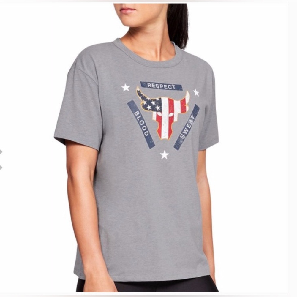 Under Armour Gray Short-Sleeve Graphic Tee with American Flag Motif J